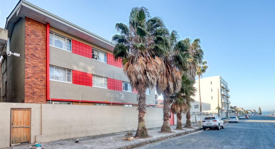 1 Bedroom Property for Sale in Quigney Eastern Cape